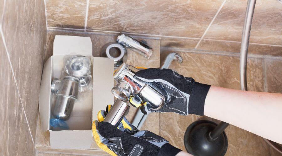 Professional gutter cleaning in Getzville, NY